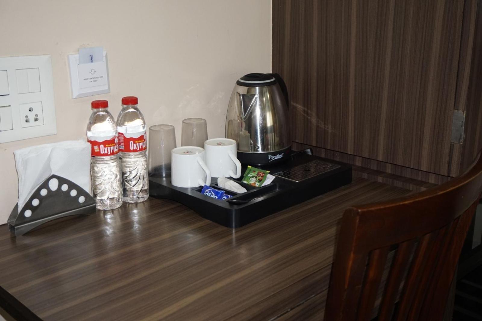 Hotel Yash Executive Аурангабад Екстер'єр фото